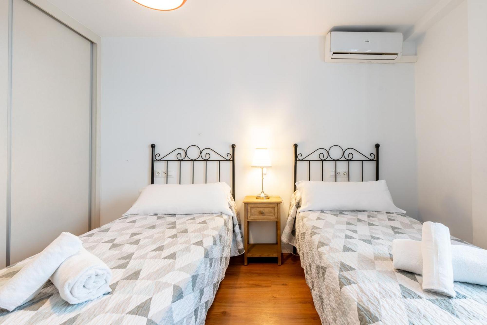 Sn Parking Incluido 4Bd 2Bth Excelente Ubicacion Apartman Sevilla Kültér fotó